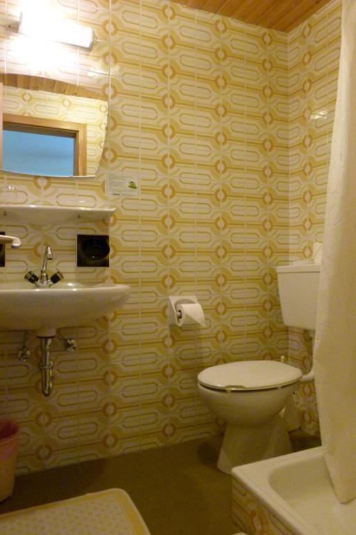 Berghotel Franzenshoehe Trafoi Room photo